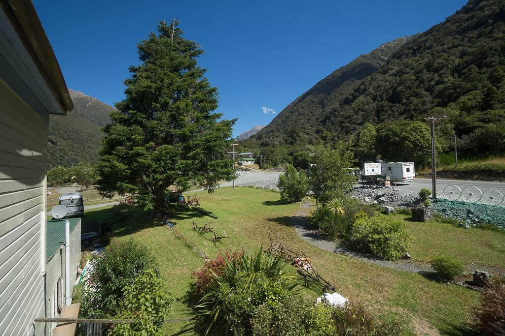Otira Stagecoach Hotel Eksteriør billede