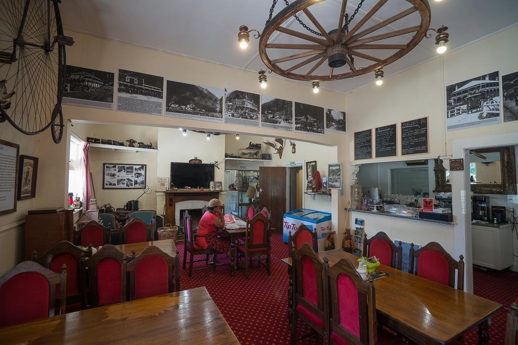 Otira Stagecoach Hotel Eksteriør billede