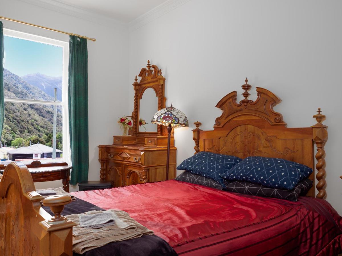 Otira Stagecoach Hotel Eksteriør billede